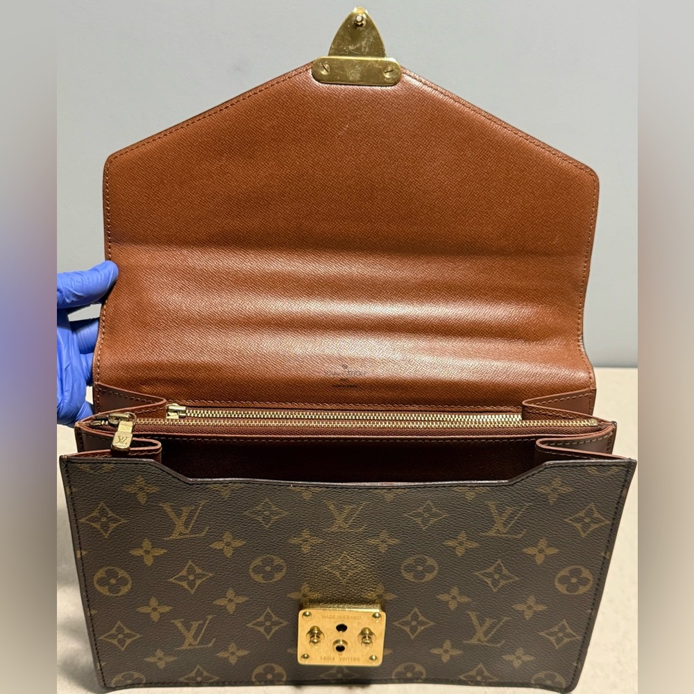 LOUIS VUITTON Vintage Monogram Concorde Hand Bag - Picture 9 of 16